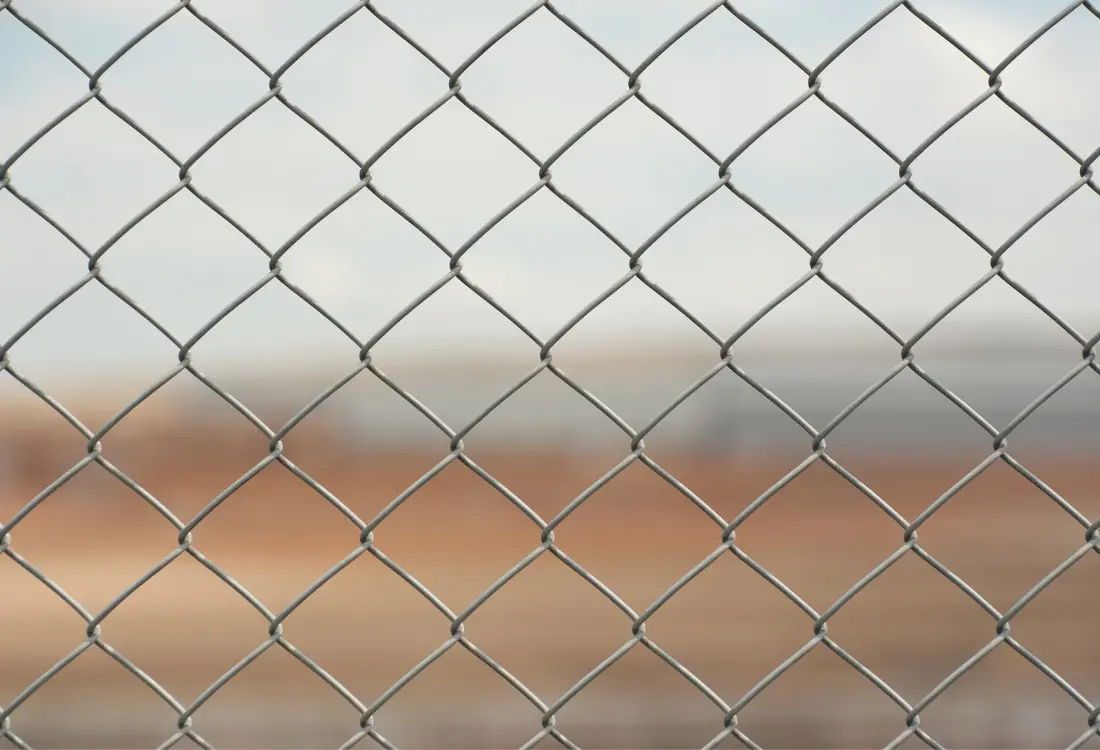 Eläinverkko valinta huomioi erityisesti leveys, pituus ja hinta.